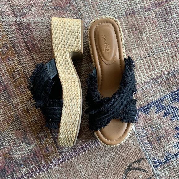 Universal Thread Women's Black Fringe Espadrille Mule Slip On Size 9.5 - Picture 1 of 3